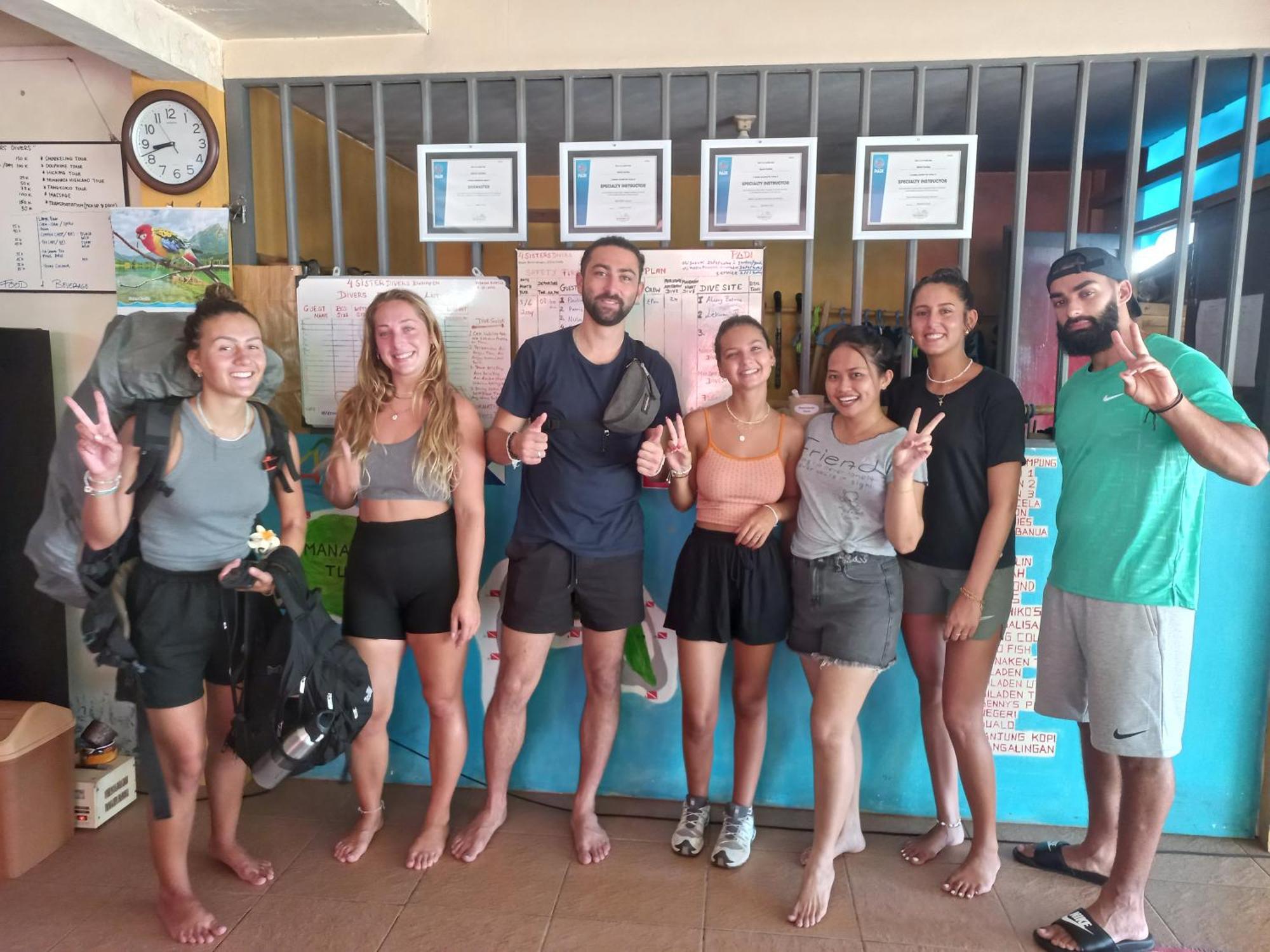 4 Sisters Divers Bunaken Eksteriør bilde