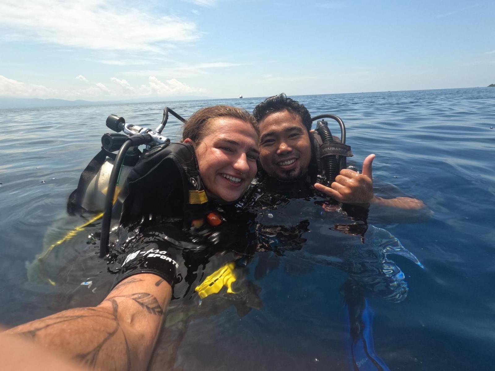 4 Sisters Divers Bunaken Eksteriør bilde